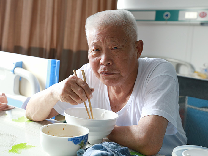 万寿老年公寓入住-许爷爷